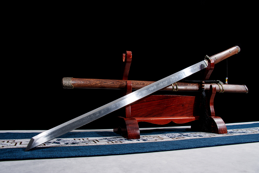 Đao Đường Kiểu Dài – Gỗ Hồng Lý & Thép Hoa Văn 